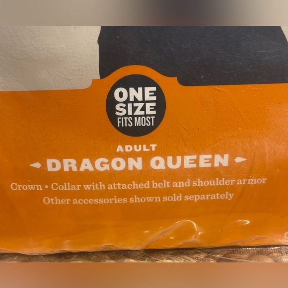 NIP HYDE & EEK Adult (one size fits most) Dragon Queen,  Belt,Collar,Crown - Picture 2 of 3